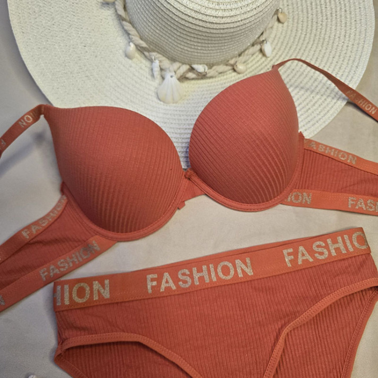 ست سوتین و شورت کبریتی زنانه وارداتی مدل Fashion